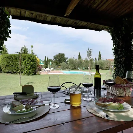 Casa de Férias Modern In With Pool Foiano Della Chiana